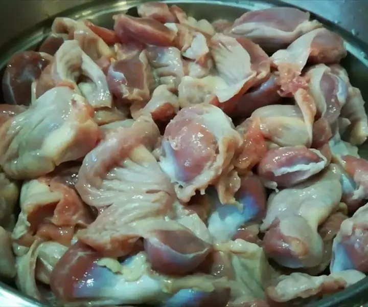 Jak czyścić żołądki drobiowe, aby uniknąć błędów i poprawić smak