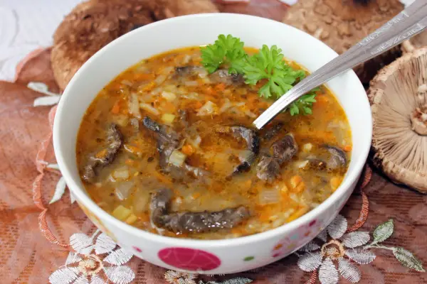 Flaczki z kani - przepis idealny? Odkryj sekrety smaku!