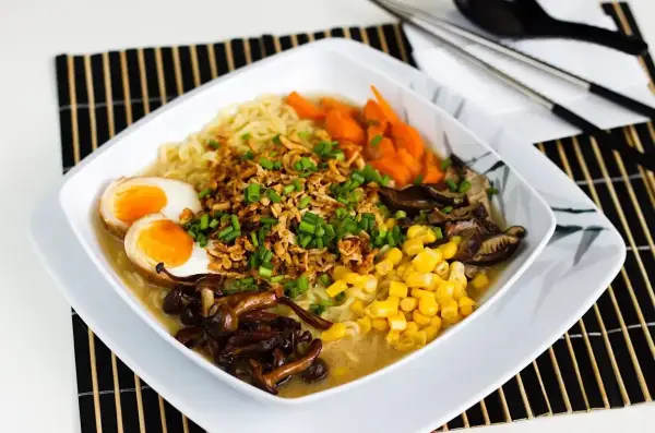 Tantanmen - Jak zrobić idealną japońską zupę sezamową?