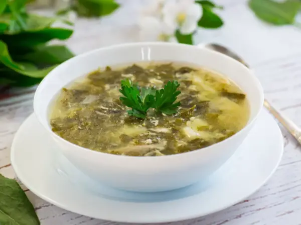 Zupa szczawiowa ze słoika - idealna? Poznaj sekret smaku!